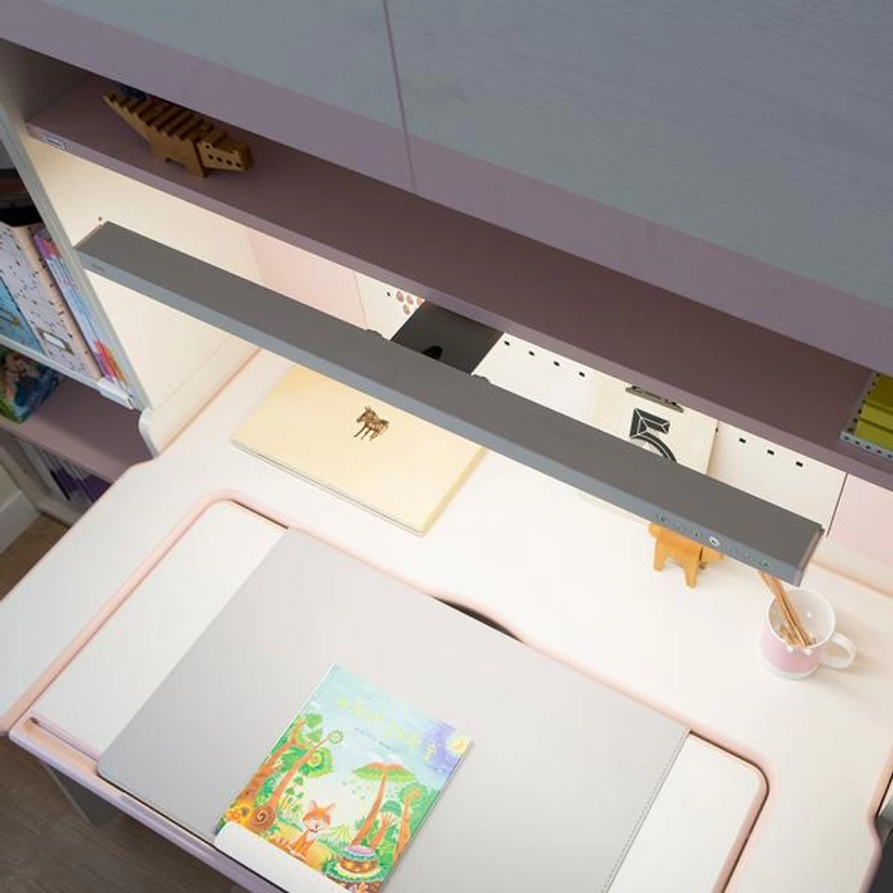 Iloom Desk Light - Image 2