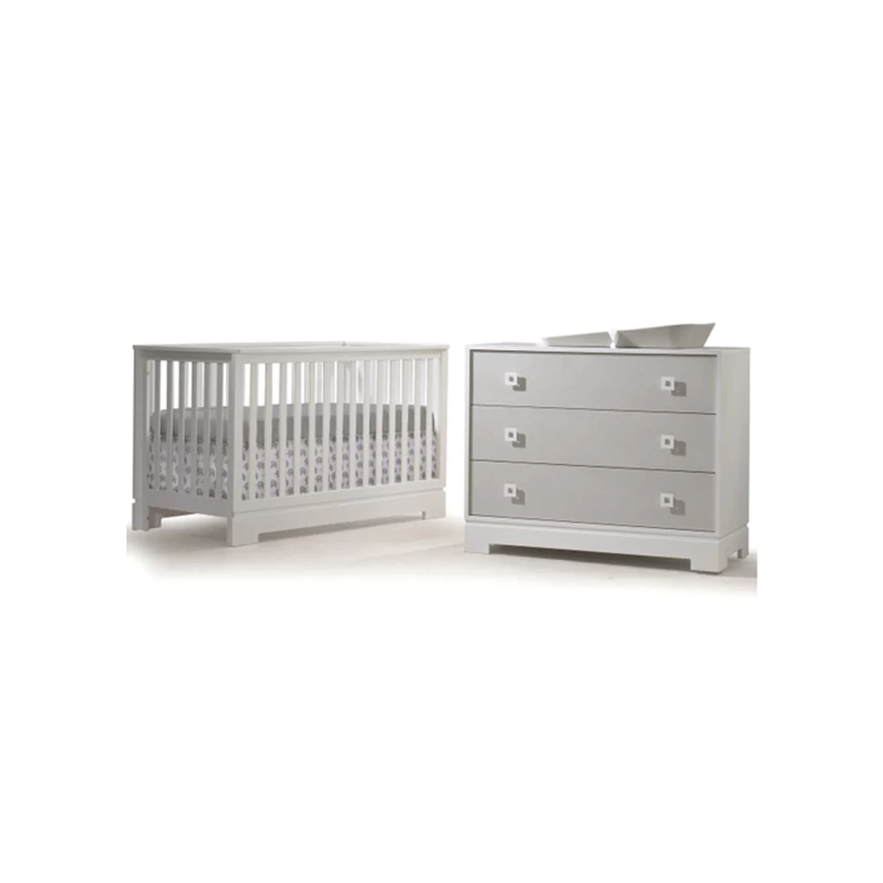 Natart Olson Convertible Crib & 3 Drawer Dresser XL White/Mosaic