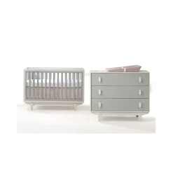 Natart Tate Classic Crib & 3 Drawer Dresser XL