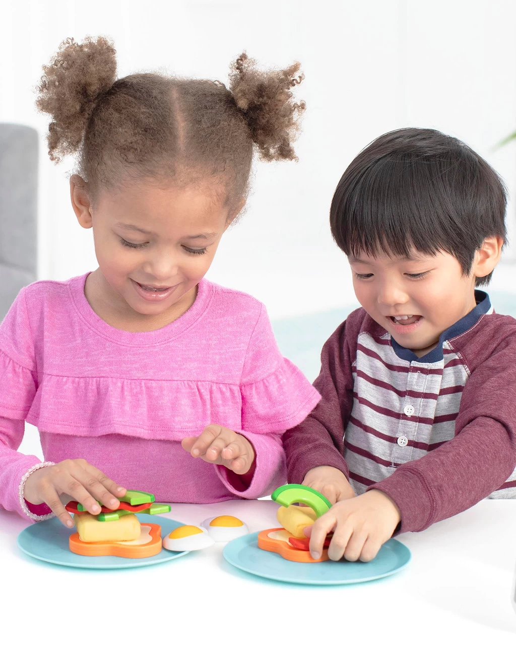 Skip Hop Zoo Let's Brunch Play Food Set - Image 4