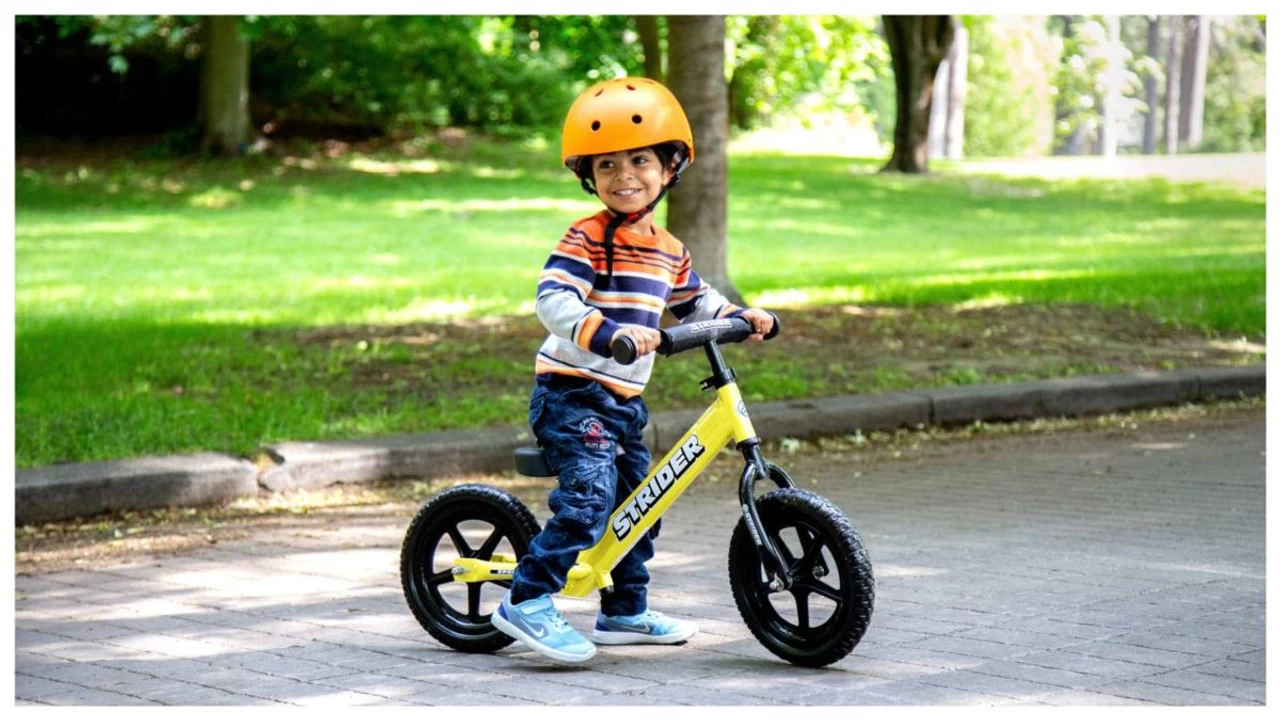 Strider 12 Sport Yellow - Image 2